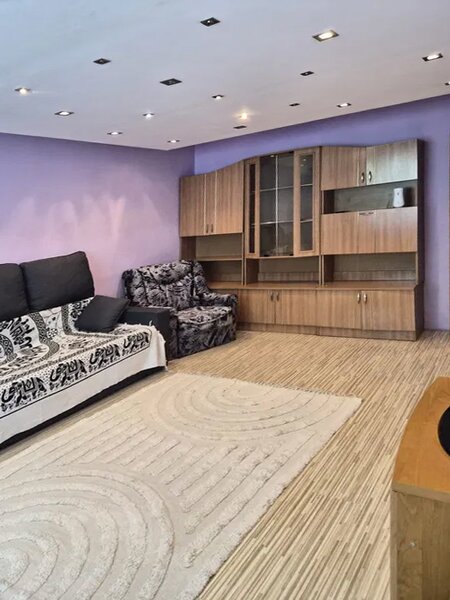 Brancoveanu - Izvorul Trotusului   3 Camere Decomandat - 500 EUR