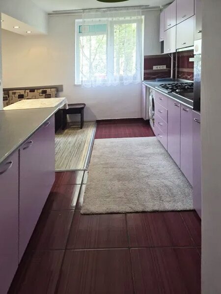 Brancoveanu - Izvorul Trotusului   3 Camere Decomandat - 500 EUR