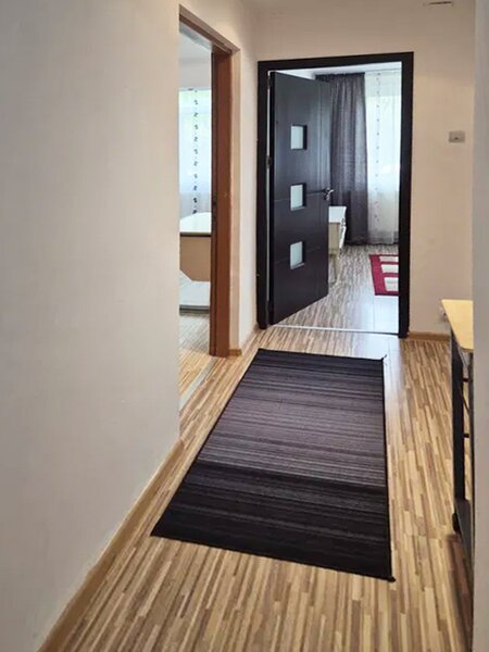 Brancoveanu - Izvorul Trotusului   3 Camere Decomandat - 500 EUR